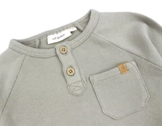 Lil Atelier laurel oak top